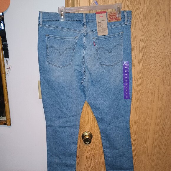 NEW Women's Levi's® 311 Shaping Skinny Cool View Light Wash Jeans 33X30 - Picture 5 of 9